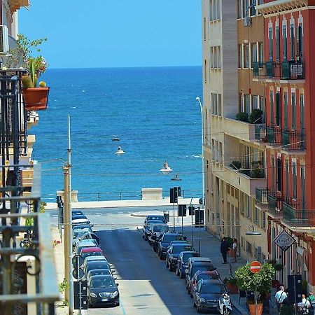 La Dimora Dell'Arcivescovo Apartment Bari Exterior photo